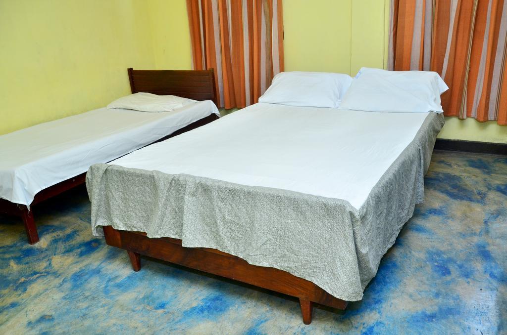 The Garden Rest Hotel Kandy Phòng bức ảnh